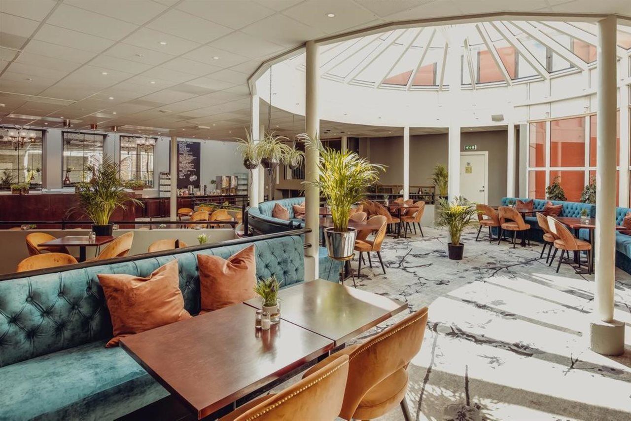 Grand Hotel